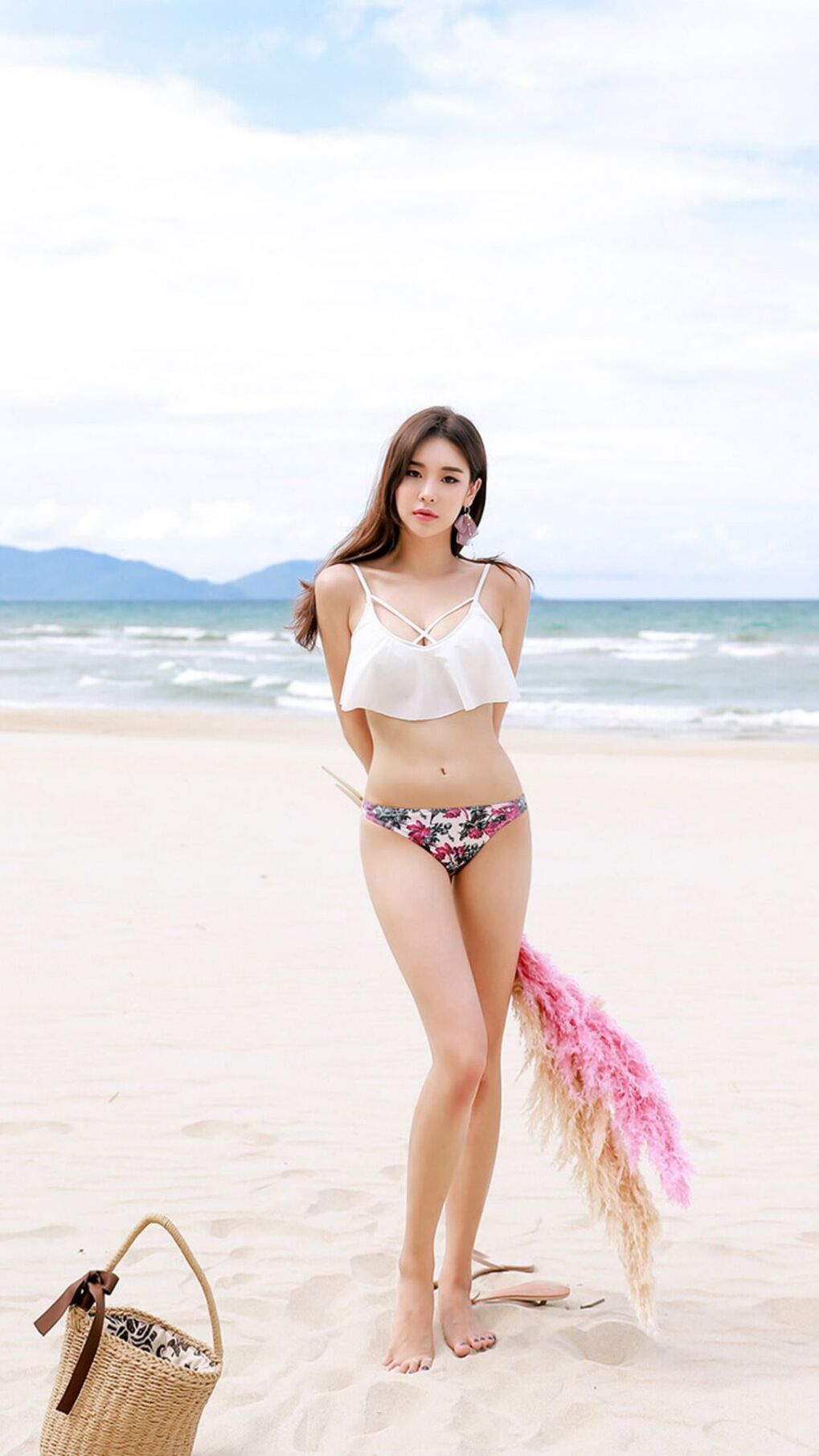 开云官网-切尔西女足夺冠后球员庆祝画面，切尔西女足池笑然